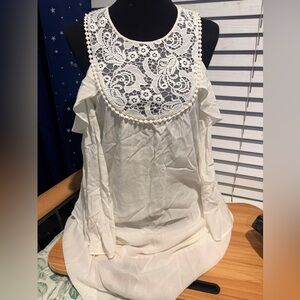 BCBGMaxAzria White Lace halter  Dress